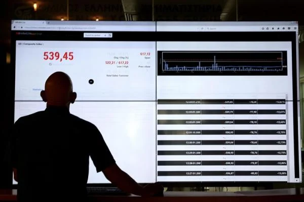 سهم سان ديسك يتراجع 4.8% مع تصاعد مخاوف التضخم والمنافسة الصينية في سوق الذاكرة
